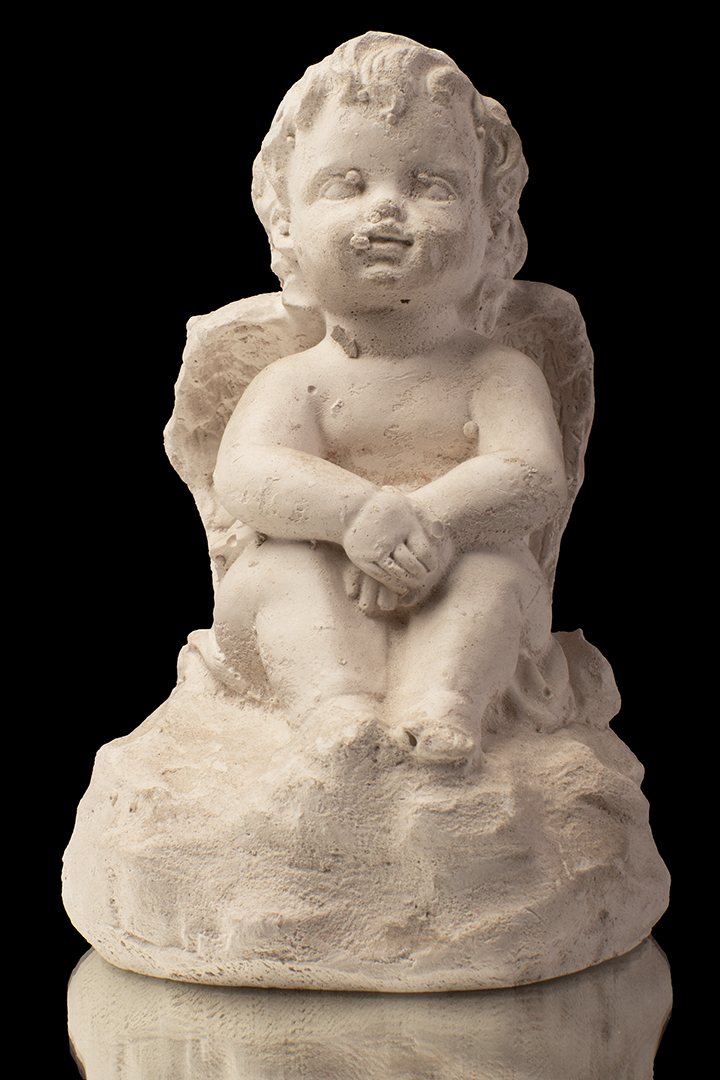 Ángel sentado