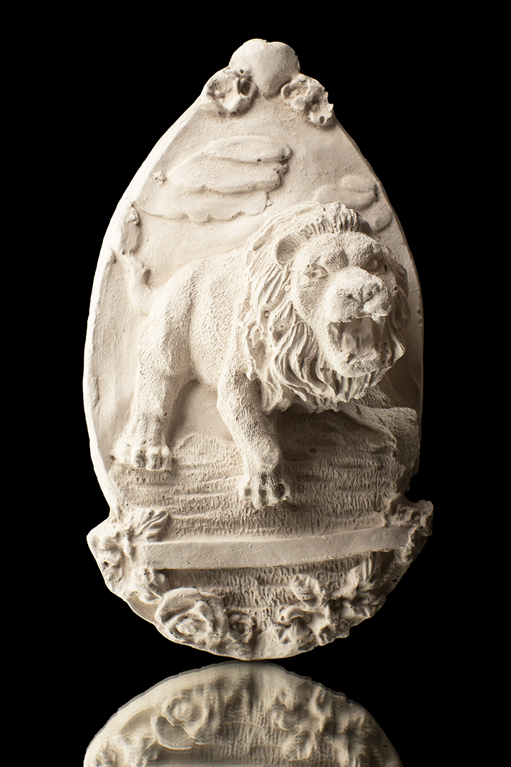 ESCULTURA DE LEÓN