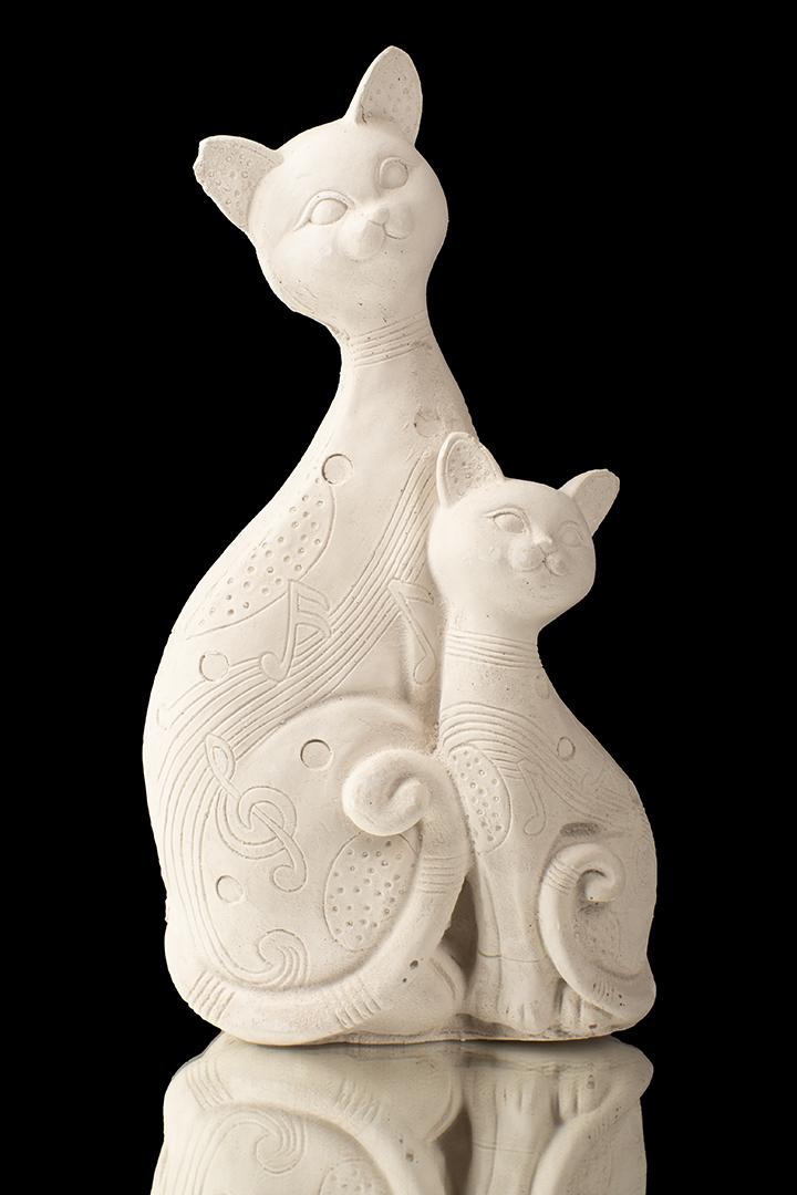 DOS GATOS