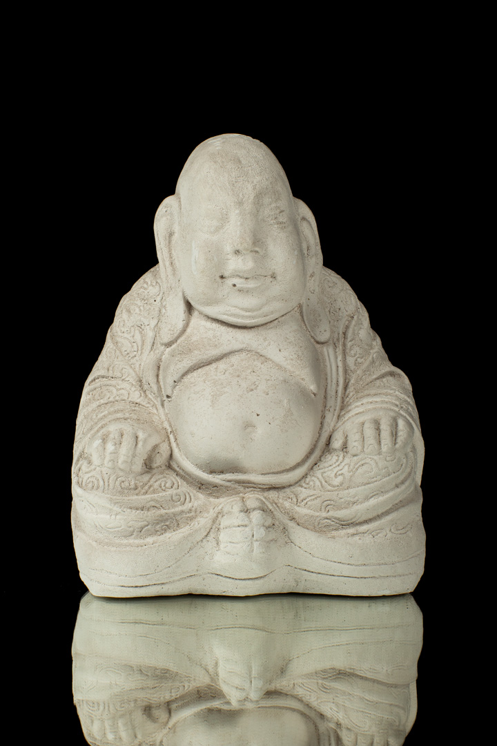 BUDAS MEDITANDO