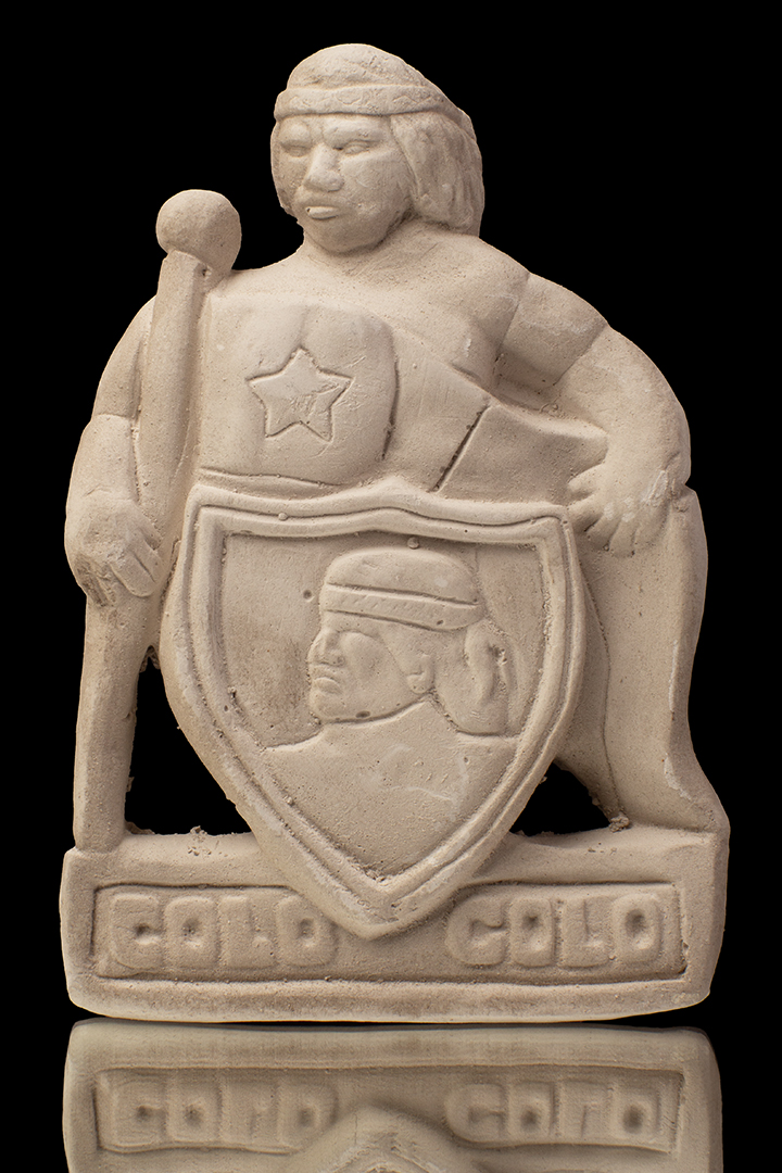 COLO COLO, ÍNDIO E INSIGNIA