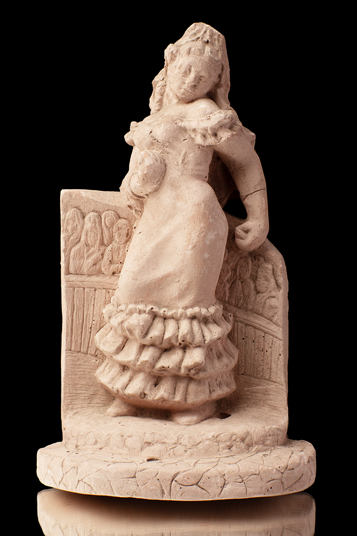 MUJER POSADO