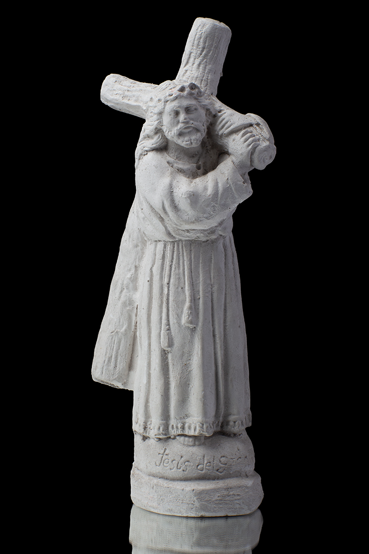 JESÚS CARGANDO LA CRUZ