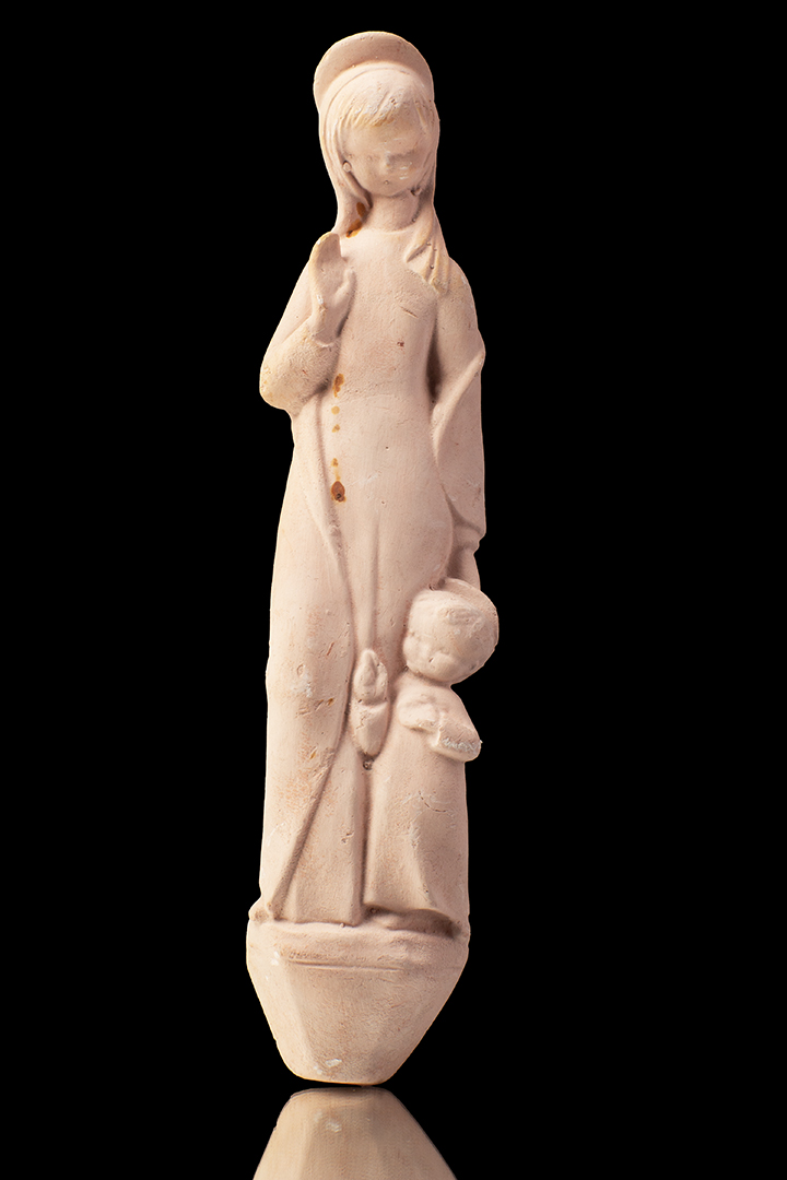 RELIGIOSO MUJER