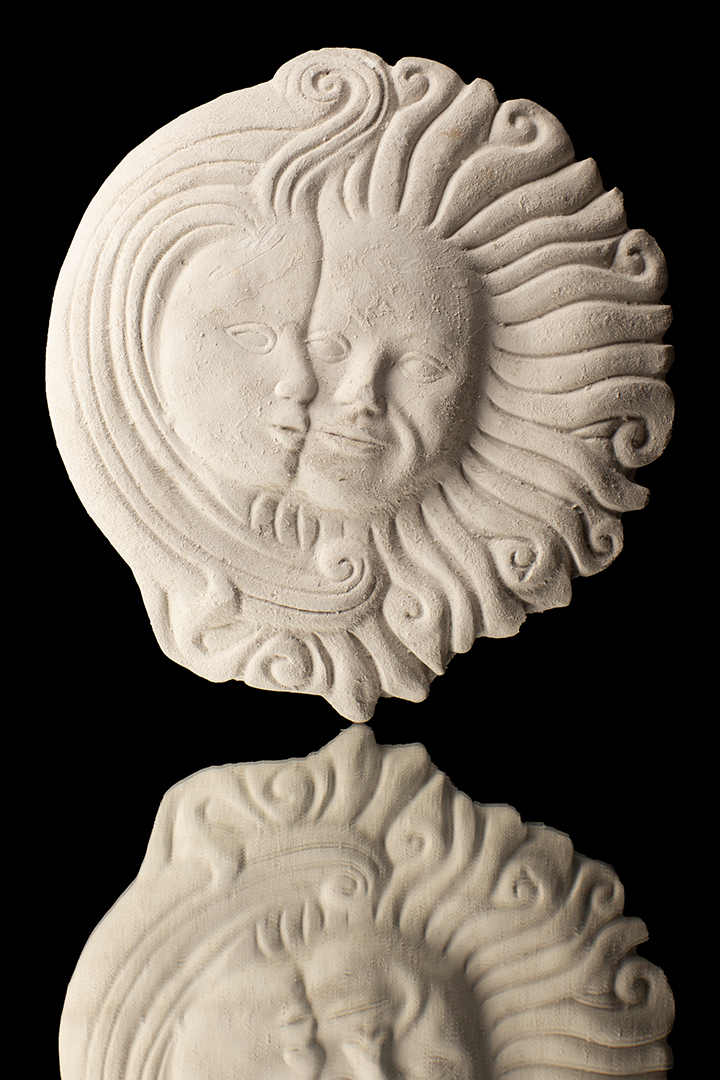 CUADRO CON SOL Y LUNA