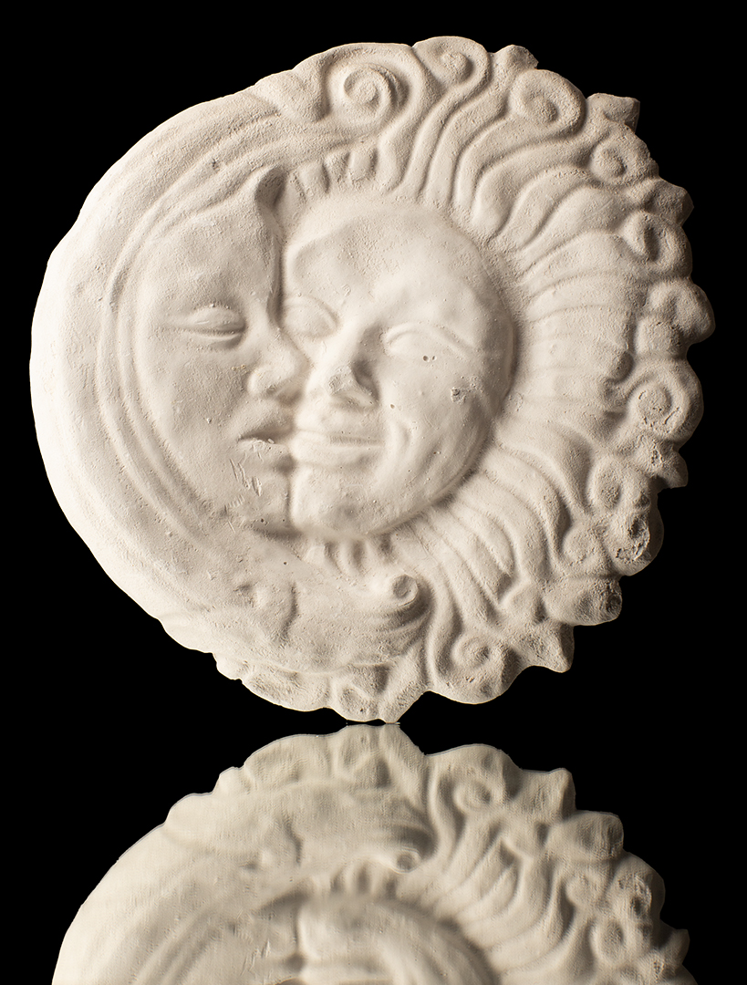 SOL Y LUNA BESO